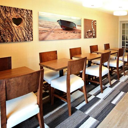 Waterfront Inn New Liskeard Екстер'єр фото