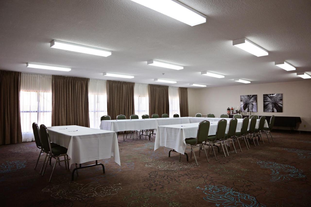 Waterfront Inn New Liskeard Екстер'єр фото